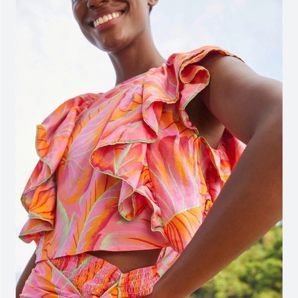 FARM Rio Bright Pink Tropical Ruffle Sleeve Top - Picture 2 of 11